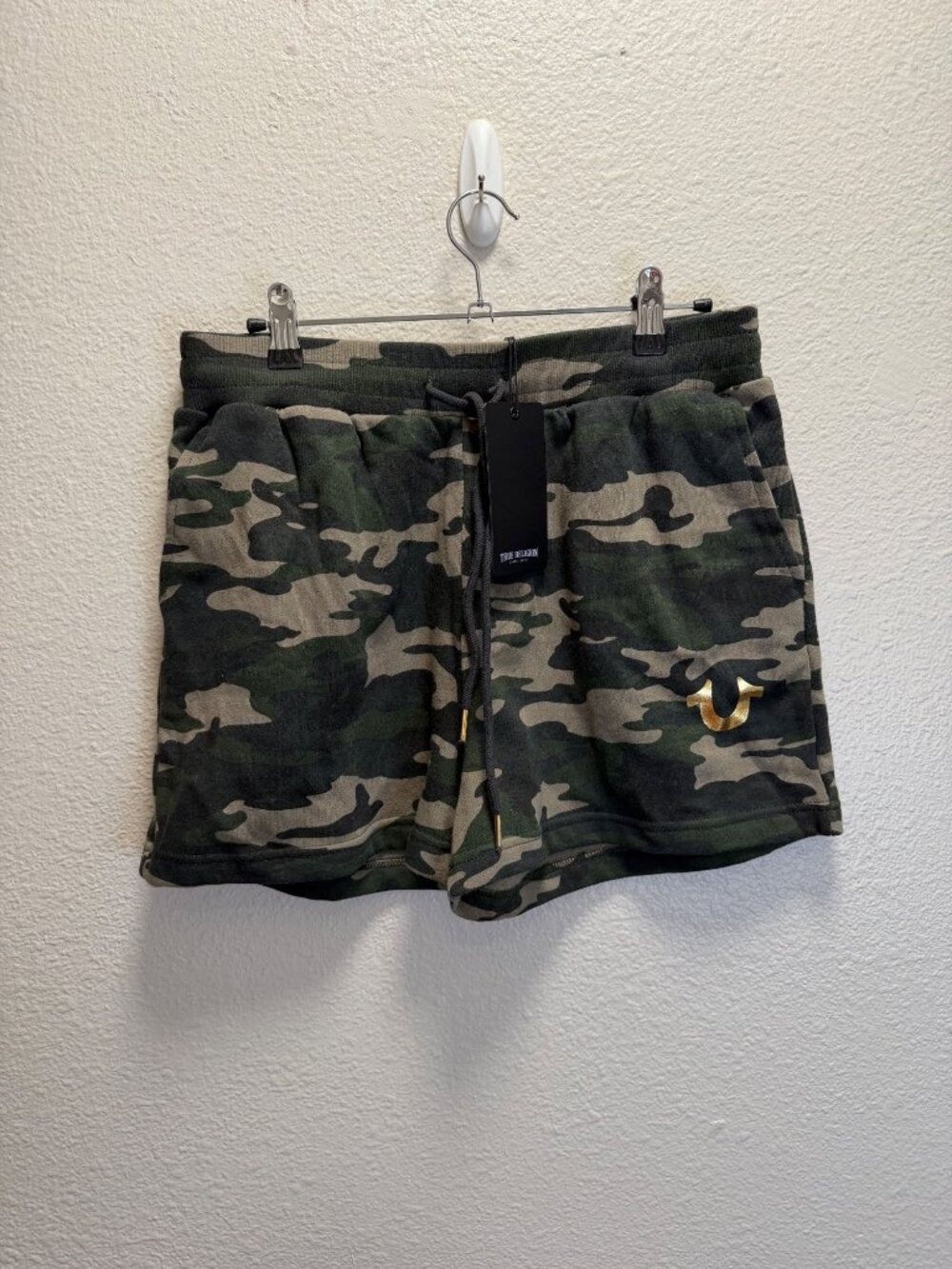 NWT True Religion  Green Camo Fleece Shorts  Drawstring Woman's Size Medium